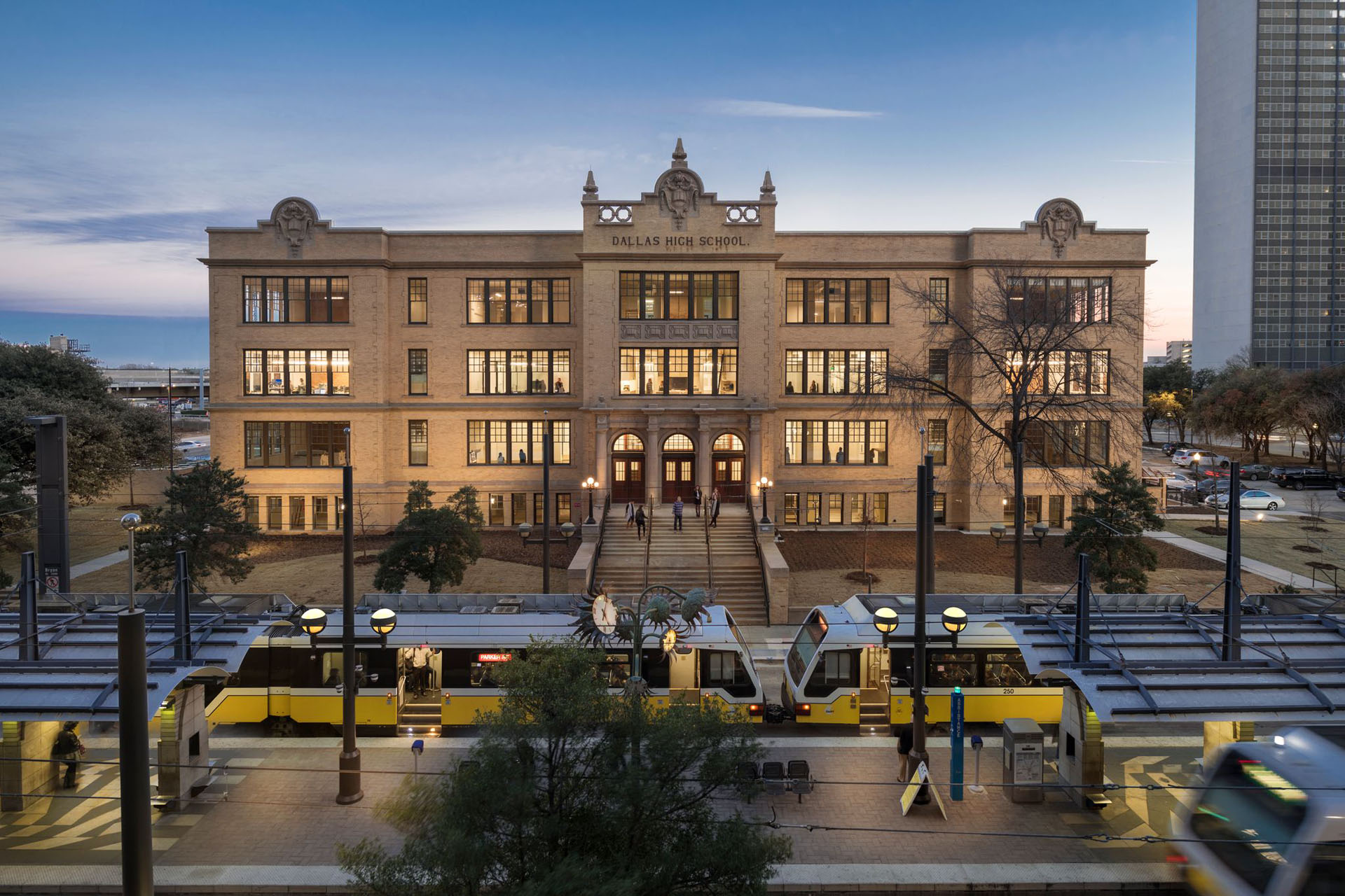 dallas-high-school-renovation-matthews-southwest